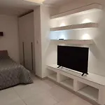 Crescent Corner